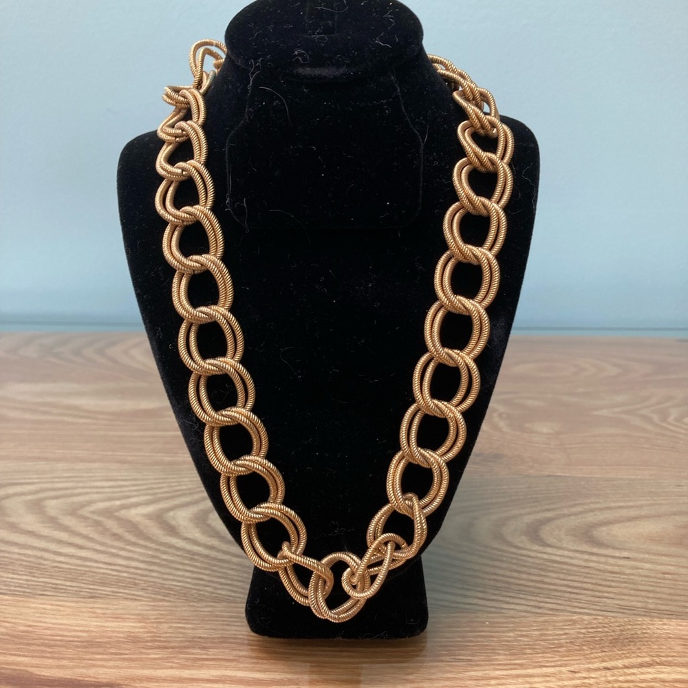 Vintage Anne Klein gold tone choker.